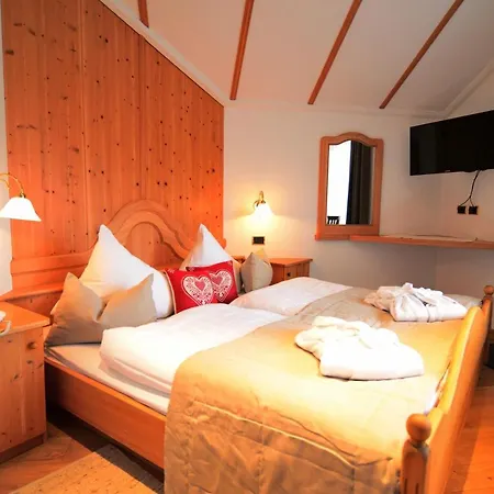 Brunnerhof Hotel 3*
